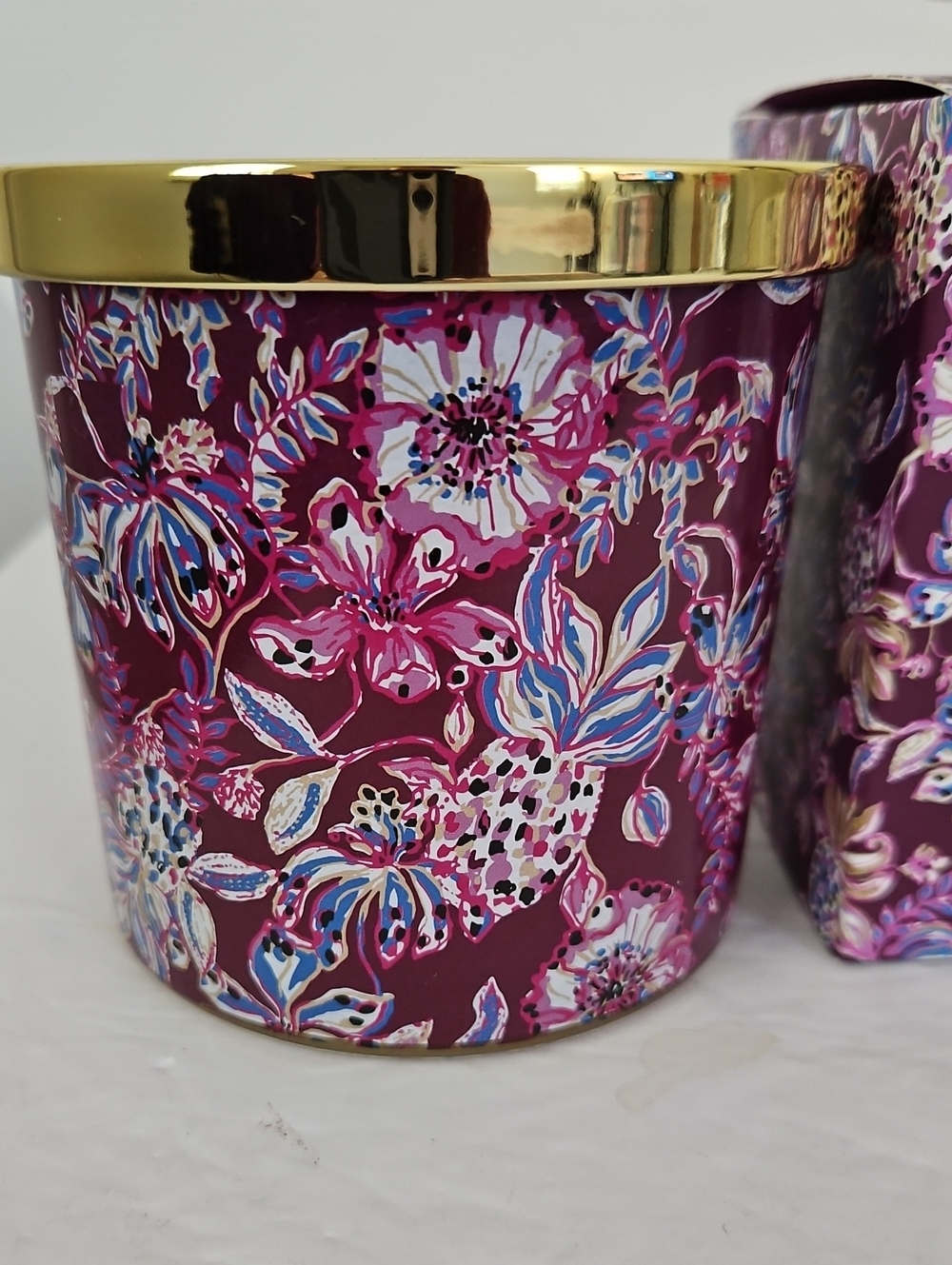 Lilly Pulitzer NIB Medium Candle - Picture 2 of 6